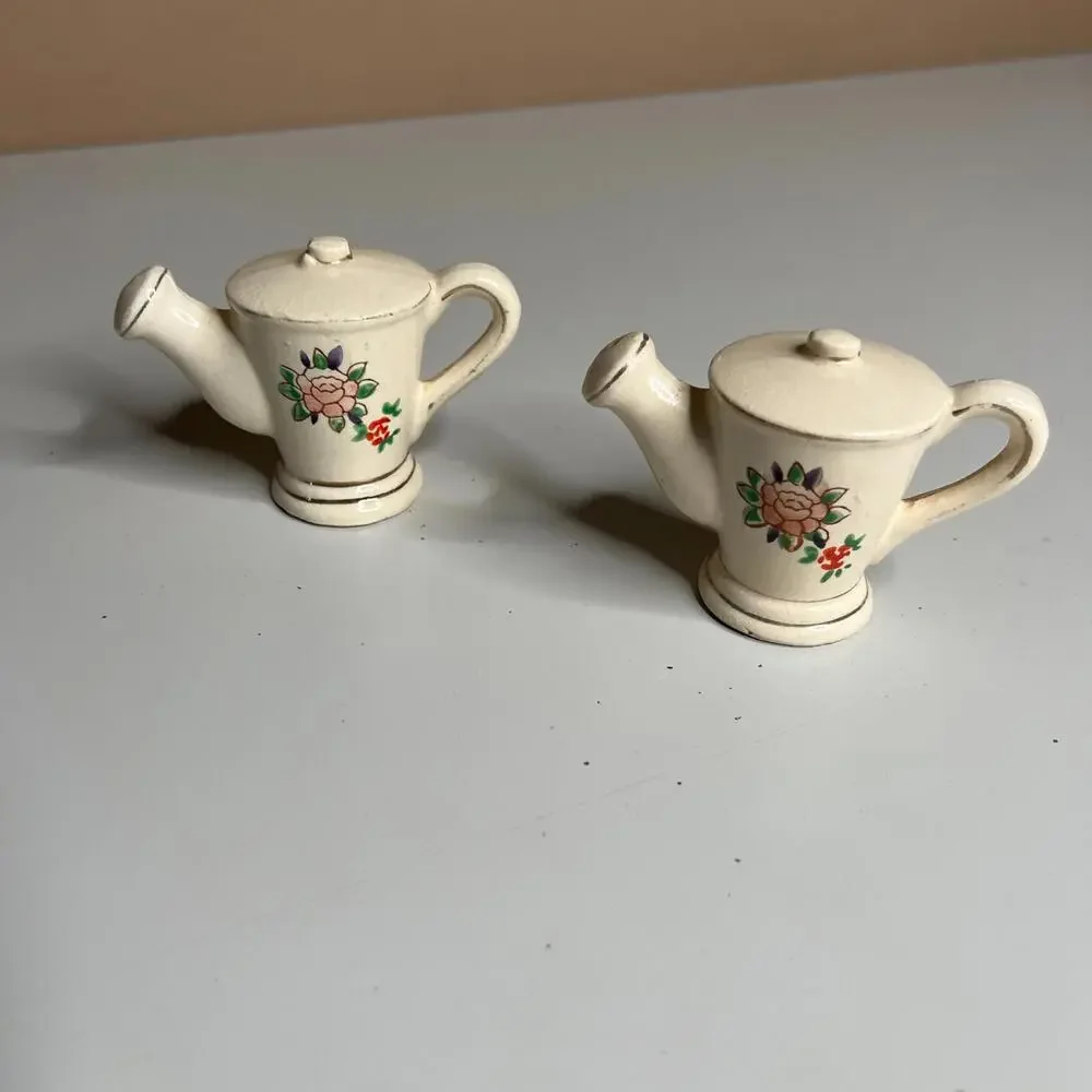 Vintage Japan Teapot Salt and Pepper Shakers Hand Painted Floral Ceramic 1950s‎